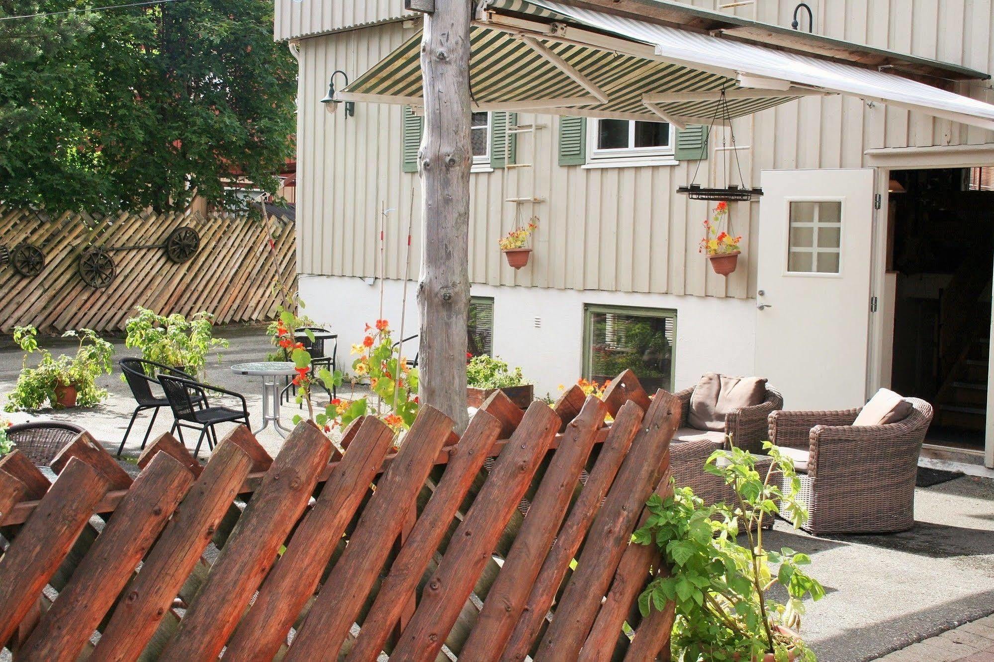 Vertshuset Fannarheimr - Bed &breakfast Fannrem
